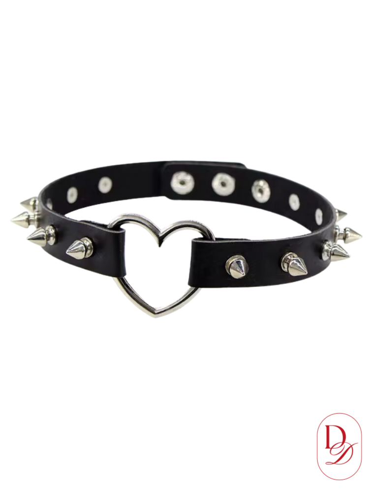 collier sm avec pointes